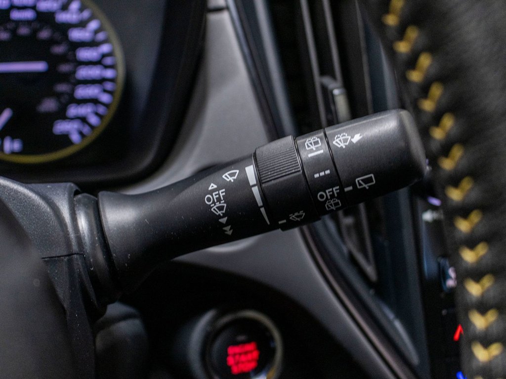 2024 Subaru Crosstrek ONYX, 2.5L, TOIT, CARPLAY, ECRAN 11.6, BANCS CHAUF in Saint-Jérôme, Quebec - 18 - w1024h768px