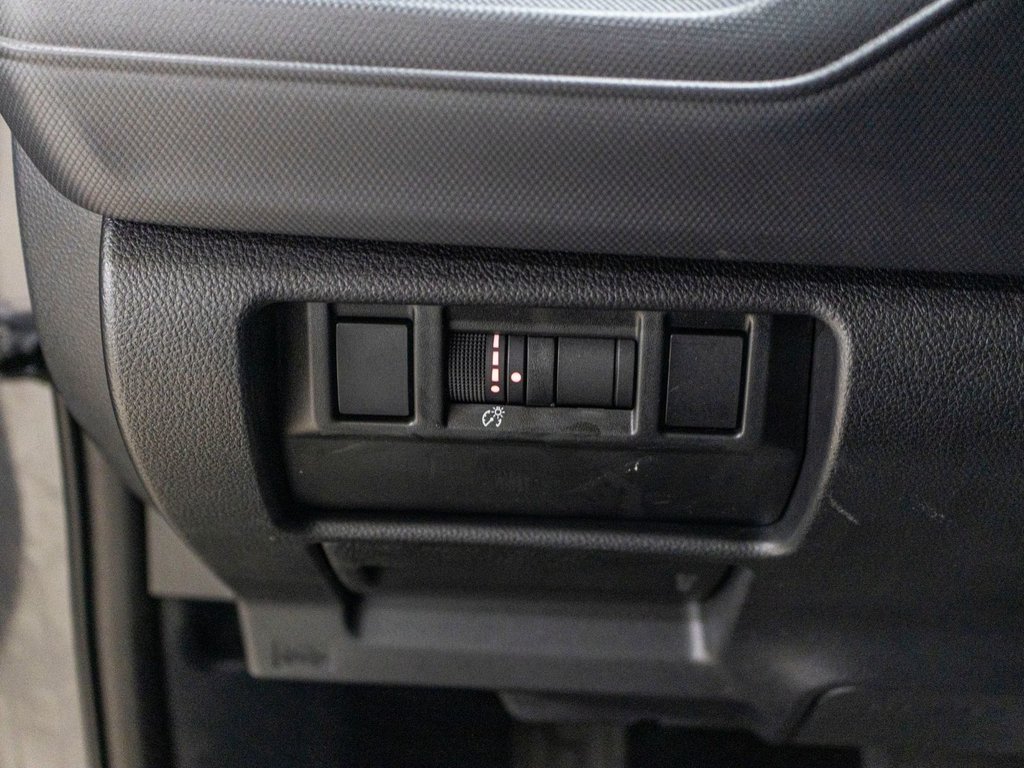 2025 Subaru FORESTER COMMODITÉ CONVENIENCE, EYESIGHT, CARPLAY, BANCS CHAUFF, CAM in Charlemagne, Quebec - 18 - w1024h768px