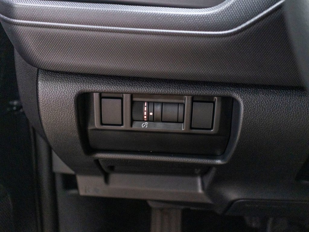 2025 Subaru FORESTER CONVENIENCE CONVENIENCE, EYESIGHT, CARPLAY, BANCS CHAUFF, CAM in Charlemagne, Quebec - 18 - w1024h768px