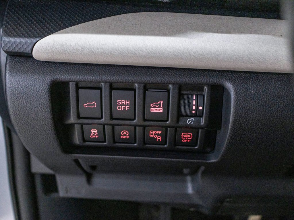 Subaru FORESTER LIMITED LIMITED, CUIR, TOIT, CARPLAY, HARMAN KARDON, CAM 2024 à Charlemagne, Québec - 22 - w1024h768px