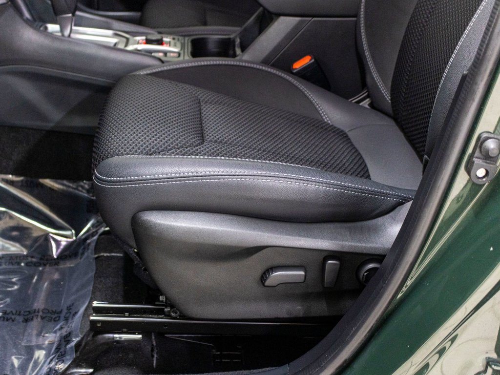 2023 Subaru FORESTER TOURING TOURING, TOIT, CARPLAY, BANCS CHAUFF, ECRAN 11.6 in Saint-Jérôme, Quebec - 24 - w1024h768px