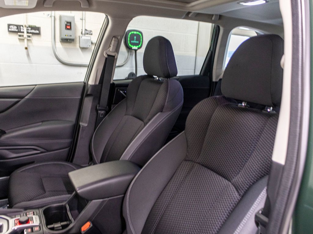 2023 Subaru FORESTER TOURING TOURING, TOIT, CARPLAY, BANCS CHAUFF, EYESIGHT,CAM in Charlemagne, Quebec - 25 - w1024h768px