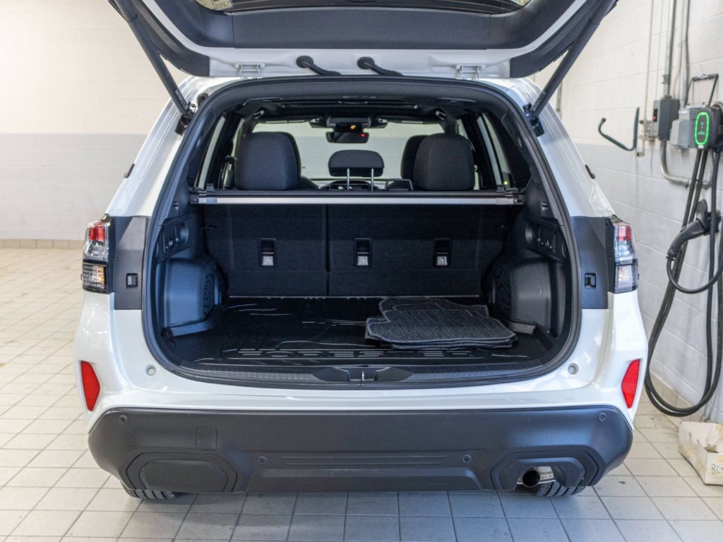 2025 Subaru FORESTER TOURING TOURING, TOIT, CARPLAY, BANCS CHAUFF, ECRAN 11.6 in Charlemagne, Quebec - 27 - w1024h768px