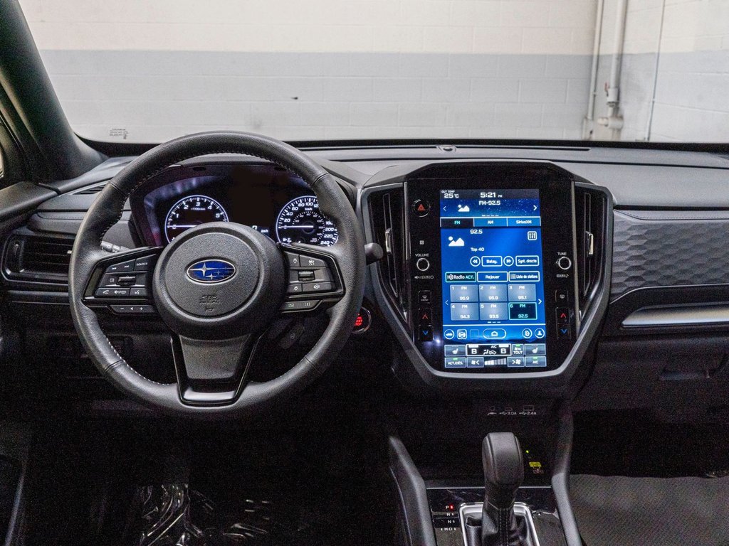 Subaru FORESTER TOURING TOURING, TOIT, ECRAN 11.6, CARPLAY, BANCS CHAUFF 2025 à Charlemagne, Québec - 7 - w1024h768px