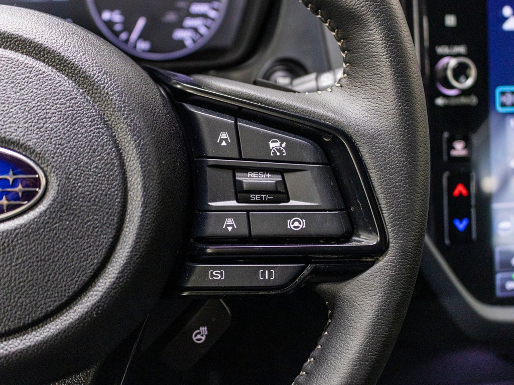 Subaru FORESTER TOURING TOURING, TOIT, CARPLAY, BANCS CHAUFF, ECRAN 11.6 2025 à Charlemagne, Québec - 11 - w1024h768px