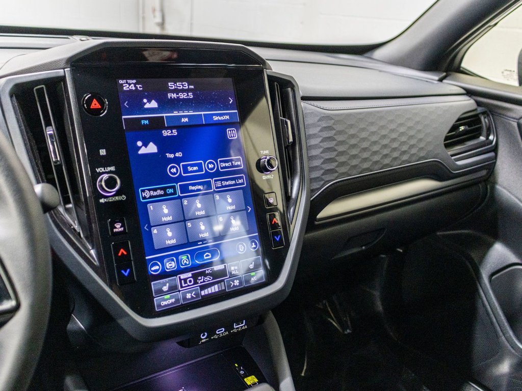 Subaru FORESTER TOURING TOURING, TOIT, CARPLAY, BANCS CHAUFF, ECRAN 11.6 2025 à Charlemagne, Québec - 12 - w1024h768px
