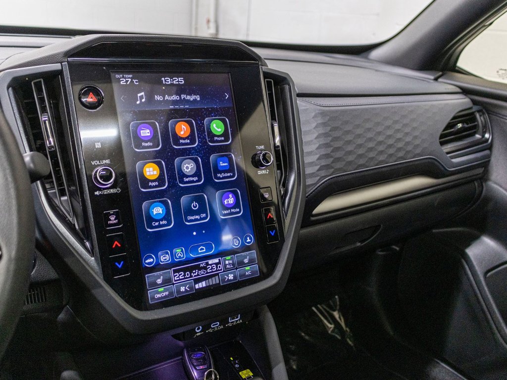2025 Subaru FORESTER TOURING TOURING, TOIT, CARPLAY, BANCS CHAUFF, ECRAN 11.6 in Charlemagne, Quebec - 12 - w1024h768px