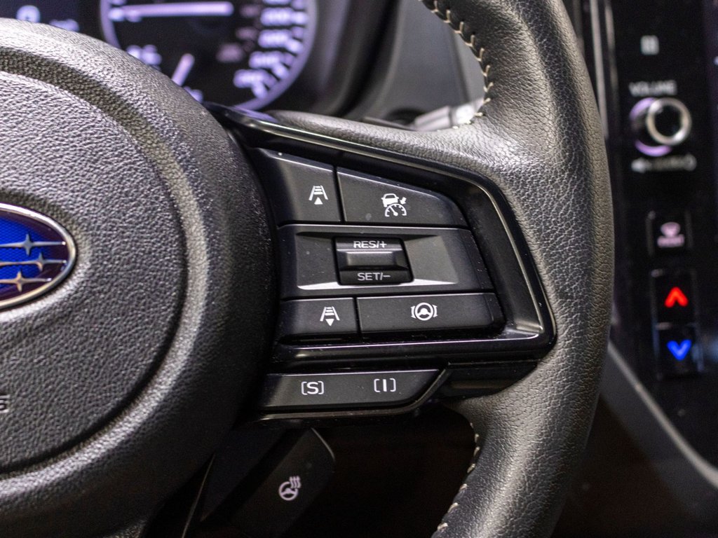 2025 Subaru FORESTER TOURING TOURING, TOIT, CARPLAY, BANCS CHAUFF, ECRAN 11.6 in Charlemagne, Quebec - 12 - w1024h768px