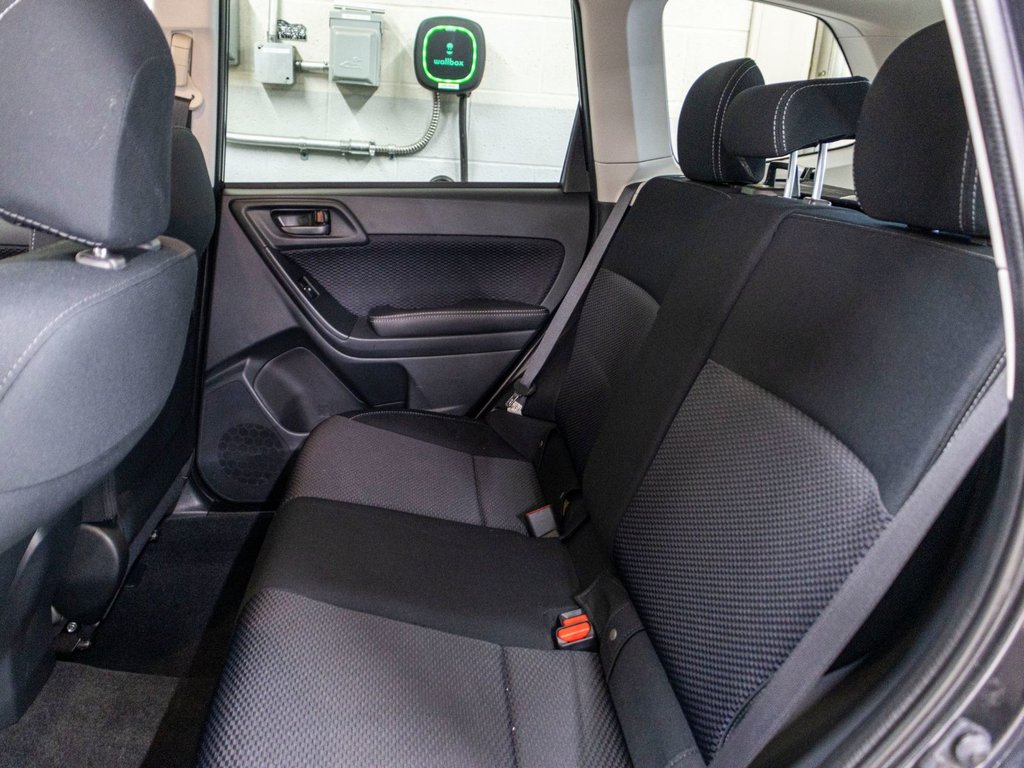 2017 Subaru Forester 2.5i, BANCS CHAUFFANT, BLUETOOTH, CAMERA REC, MAGS in Charlemagne, Quebec - 26 - w1024h768px
