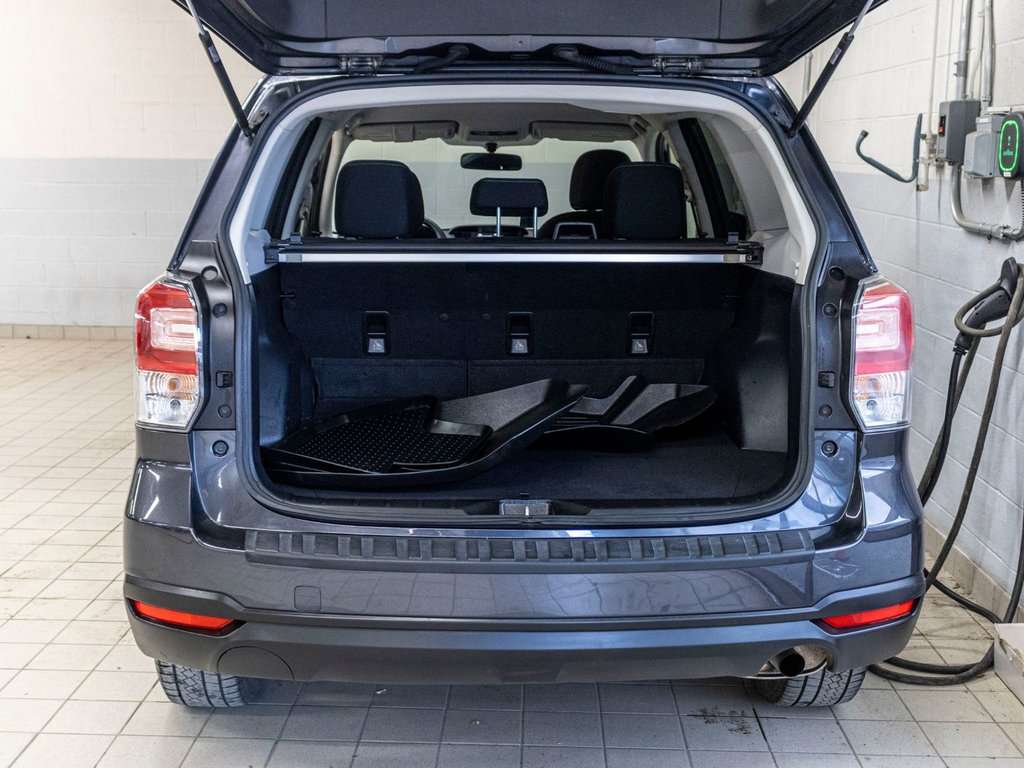 2017 Subaru Forester 2.5i, BANCS CHAUFFANT, BLUETOOTH, CAMERA REC, MAGS in Charlemagne, Quebec - 27 - w1024h768px
