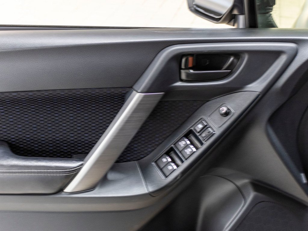 2017 Subaru Forester 2.5i, BANCS CHAUFFANT, BLUETOOTH, CAMERA REC, MAGS in Charlemagne, Quebec - 24 - w1024h768px