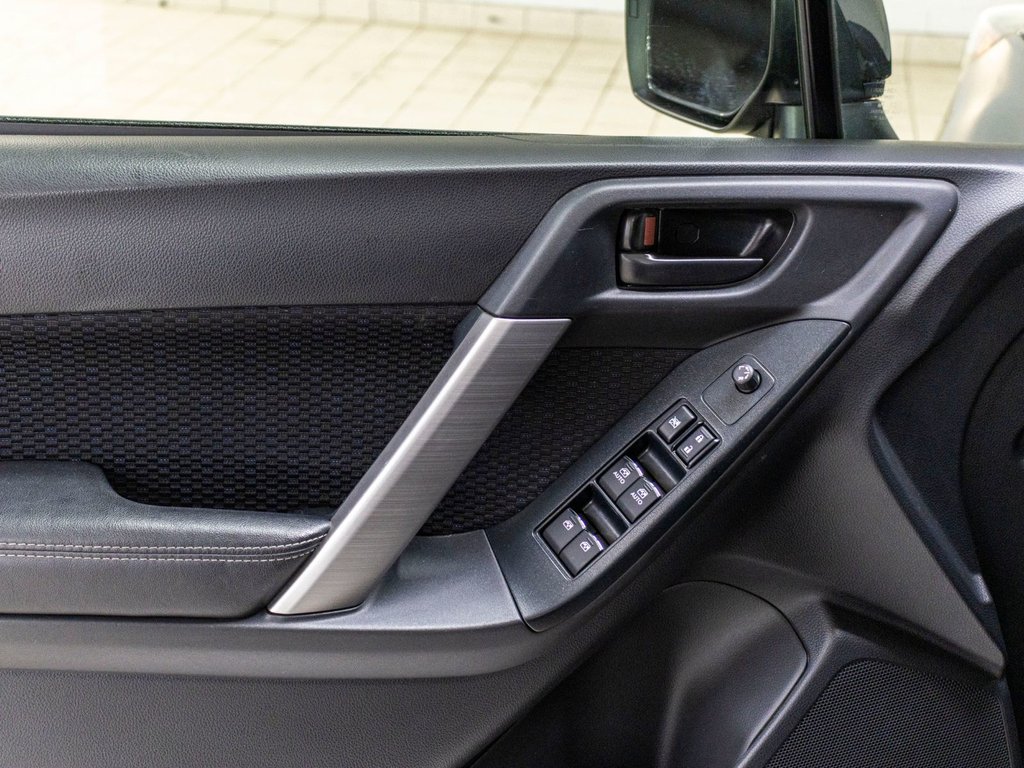 Subaru Forester 2.5i, BANCS CHAUFFANT, BLUETOOTH, CAMERA RECUL 2018 à Charlemagne, Québec - 26 - w1024h768px