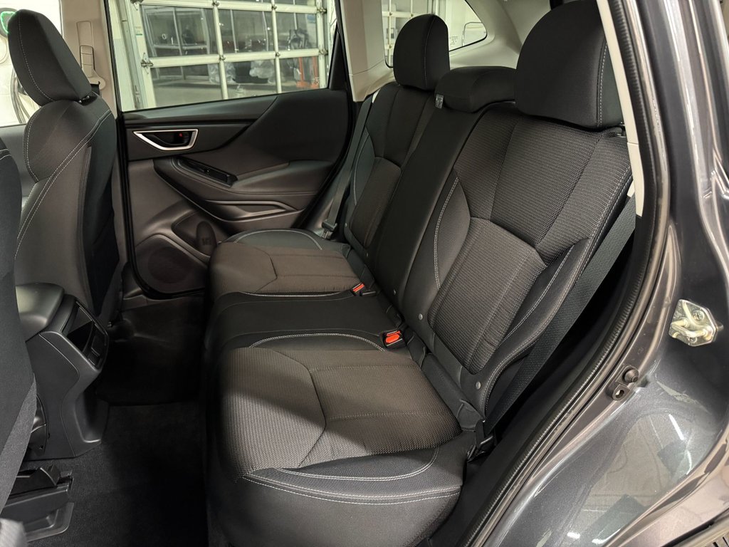 2022 Subaru Forester 2.5i, EYESIGHT, CARPLAY, BANCS CHAUFF, CAM REC in Charlemagne, Quebec - 11 - w1024h768px