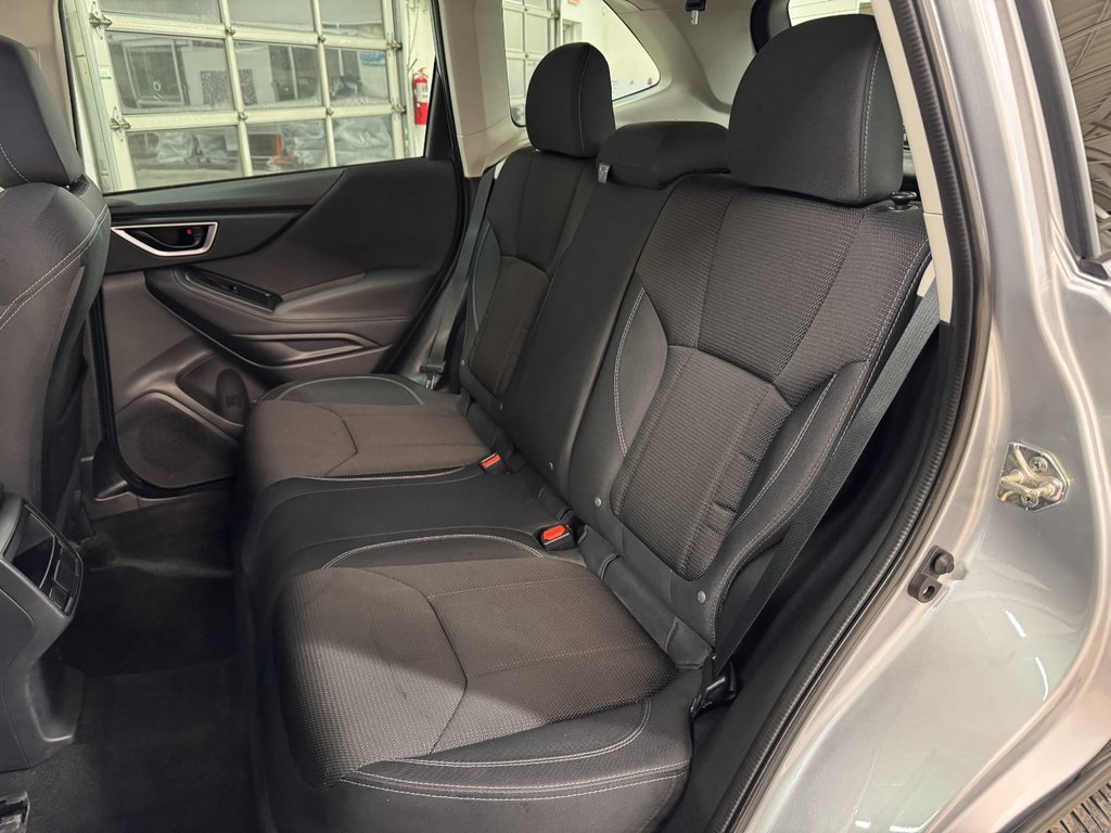 2022 Subaru Forester 2.5i, EYESIGHT, CARPLAY, BANCS CHAUFF, CAMERA REC in Charlemagne, Quebec - 11 - w1024h768px