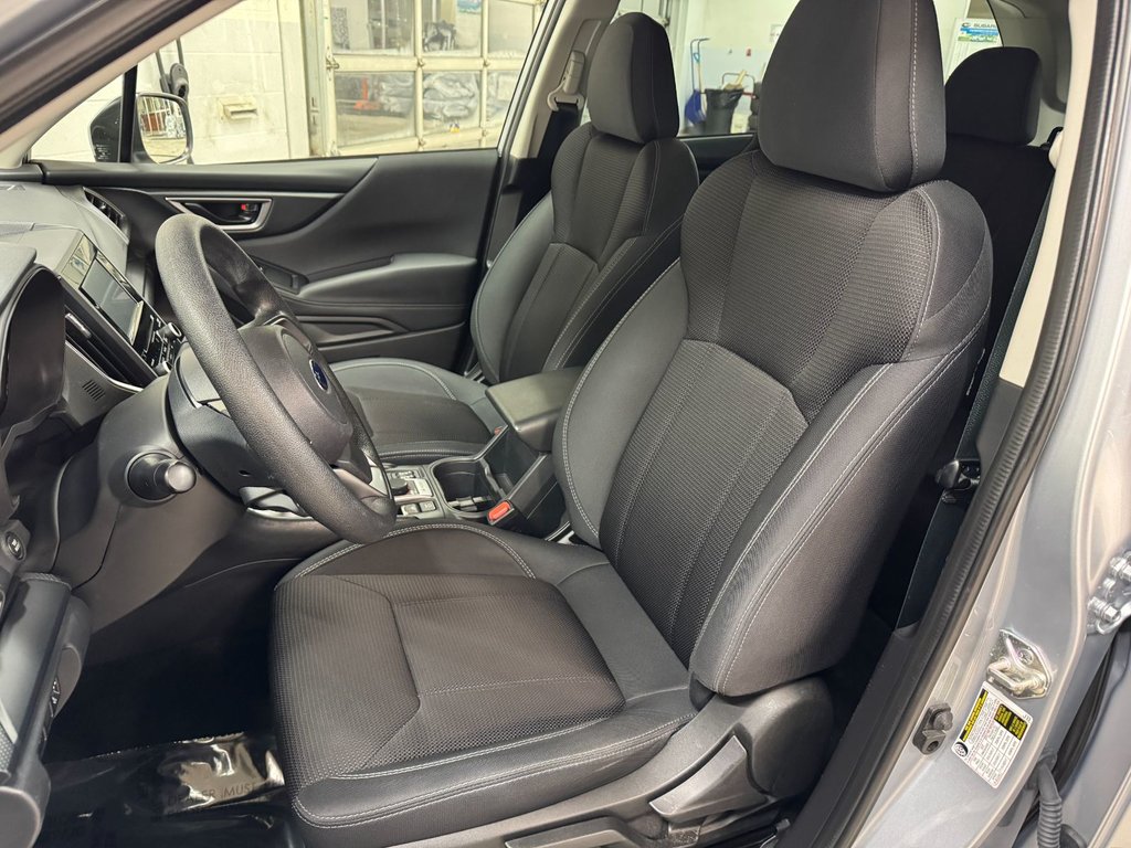 2022 Subaru Forester 2.5i, EYESIGHT, CARPLAY, BANCS CHAUFF, CAMERA REC in Charlemagne, Quebec - 10 - w1024h768px