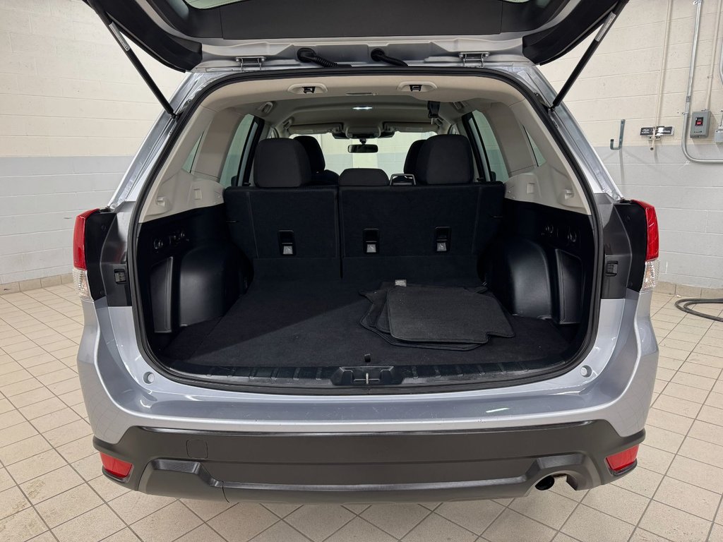 2022 Subaru Forester 2.5i, EYESIGHT, CARPLAY, BANCS CHAUFF, CAMERA REC in Charlemagne, Quebec - 7 - w1024h768px