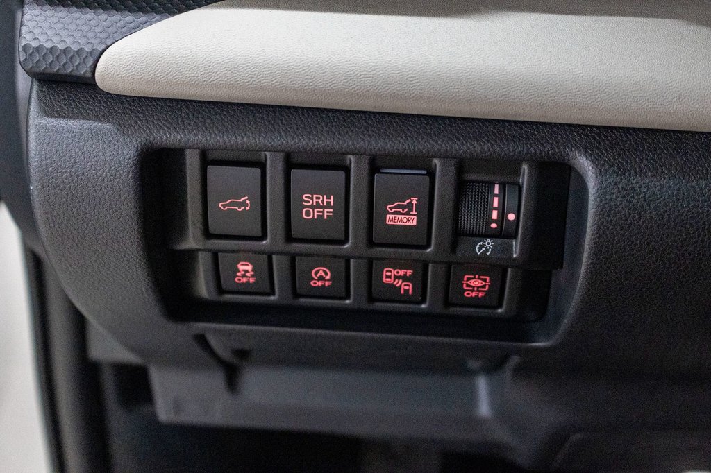 Subaru Forester LIMITED, TOIT PANO, CUIR, CARPLAY, BANCS CHAUFF 2023 à Charlemagne, Québec - 22 - w1024h768px