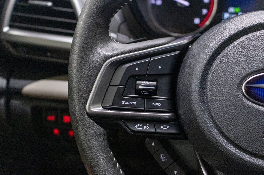 Subaru Forester LIMITED, TOIT PANO, CUIR, CARPLAY, BANCS CHAUFF 2023 à Charlemagne, Québec - 10 - w1024h768px