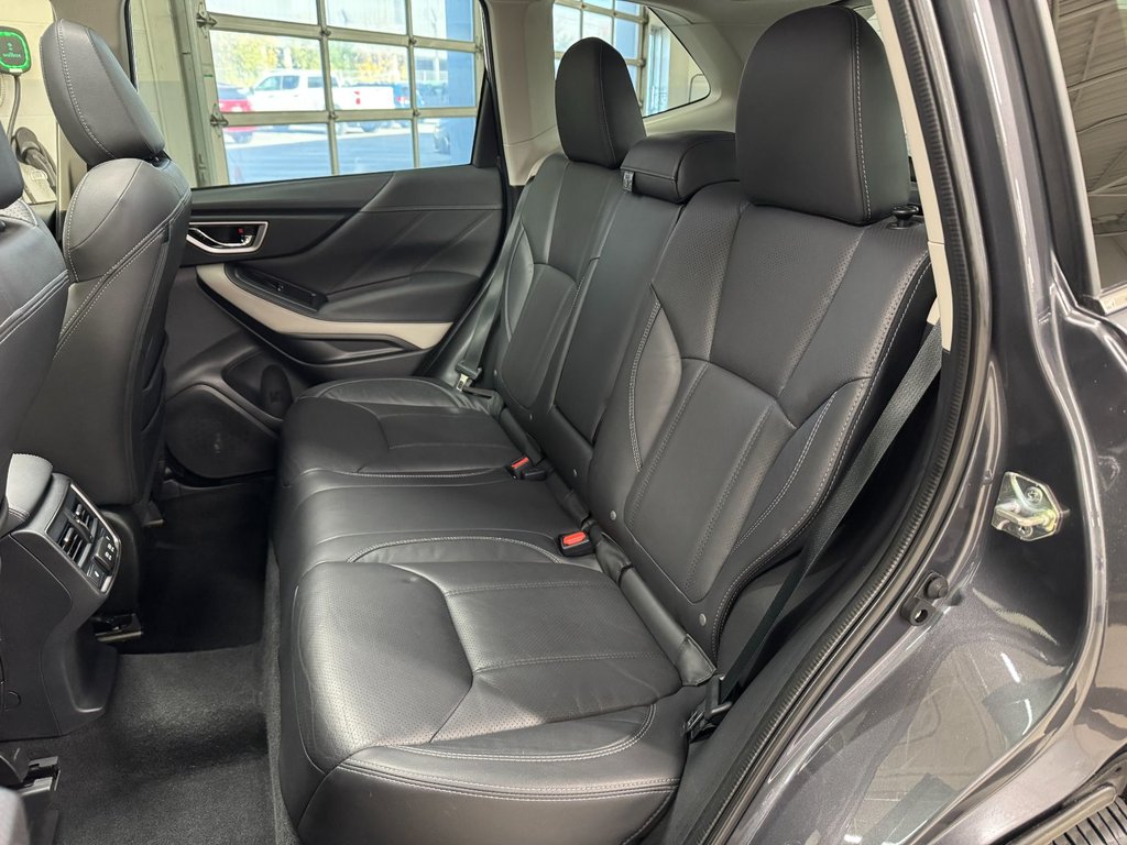 2023 Subaru Forester LIMITED, CUIR, TOIT PANO, CARPLAY, BANCS CHAUFF in Charlemagne, Quebec - 11 - w1024h768px