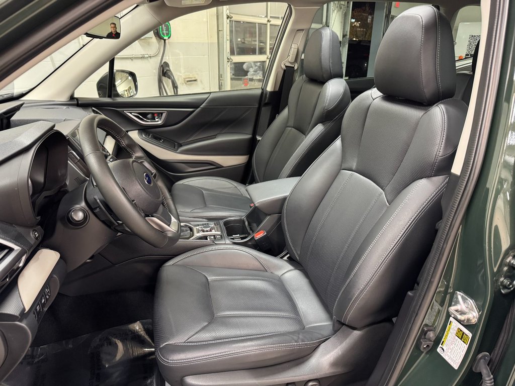 Subaru Forester LIMITED, TOIT PANO, CUIR, CARPLAY, HARMON KARDON 2023 à Charlemagne, Québec - 10 - w1024h768px