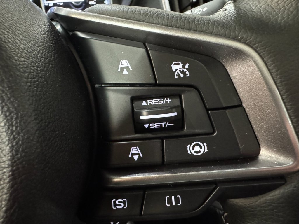 Subaru Forester LIMITED, TOIT PANO, CUIR, CARPLAY, HARMON KARDON 2023 à Charlemagne, Québec - 18 - w1024h768px