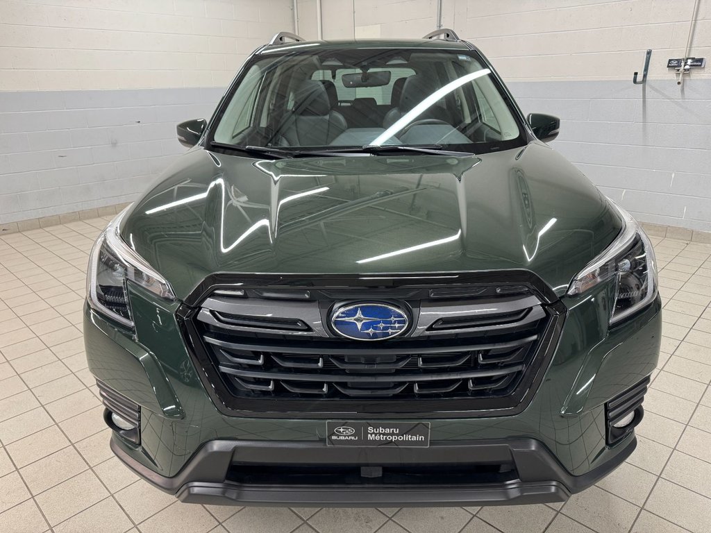 Subaru Forester LIMITED, TOIT PANO, CUIR, CARPLAY, HARMON KARDON 2023 à Charlemagne, Québec - 2 - w1024h768px