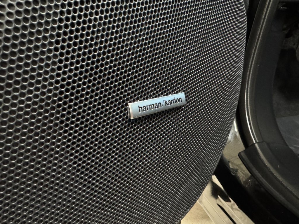 2023 Subaru Forester LIMITED, CUIR, TOIT, CARPLAY, BANCS CHAUFF, CAM in Charlemagne, Quebec - 19 - w1024h768px