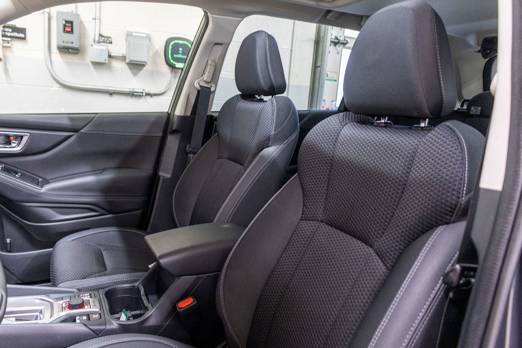 2023 Subaru Forester TOURING, TOIT PANO, CARPLAY, BANCS CHAUFF, CAM in Charlemagne, Quebec - 27 - w1024h768px