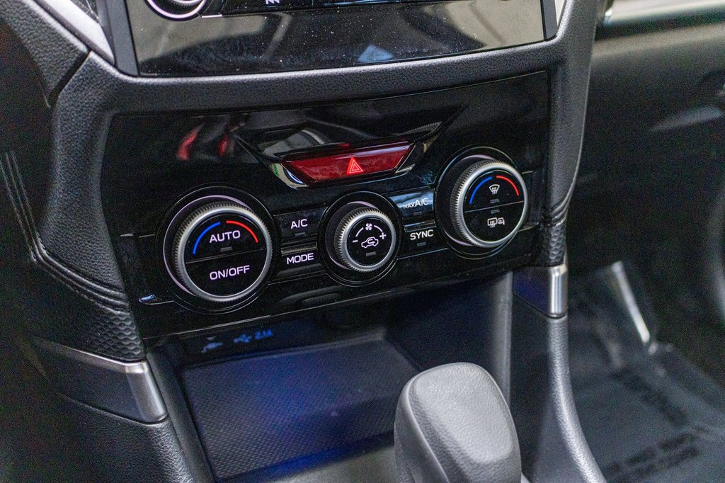 2023 Subaru Forester TOURING, TOIT PANO, CARPLAY, BANCS CHAUFF, CAM in Charlemagne, Quebec - 14 - w1024h768px