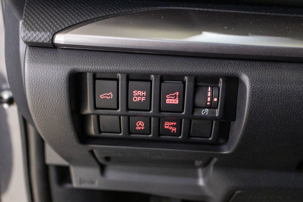 2023 Subaru Forester TOURING, TOIT PANO, CARPLAY, BANCS CHAUFF, CAM in Charlemagne, Quebec - 23 - w1024h768px