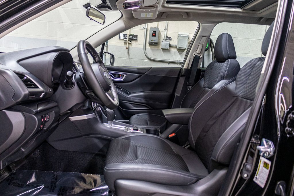 Subaru Forester TOURING, TOIT PANO, CARPLAY, BANCS CHAUFF, CAM REC 2023 à Charlemagne, Québec - 23 - w1024h768px