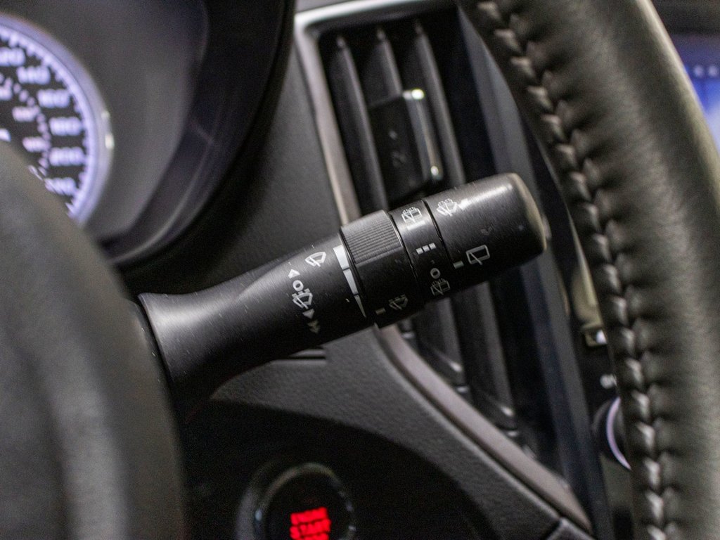 2023 Subaru Forester LIMITED, CUIR, TOIT, CARPLAY, HARMAN KARDON, CAM in Charlemagne, Quebec - 20 - w1024h768px