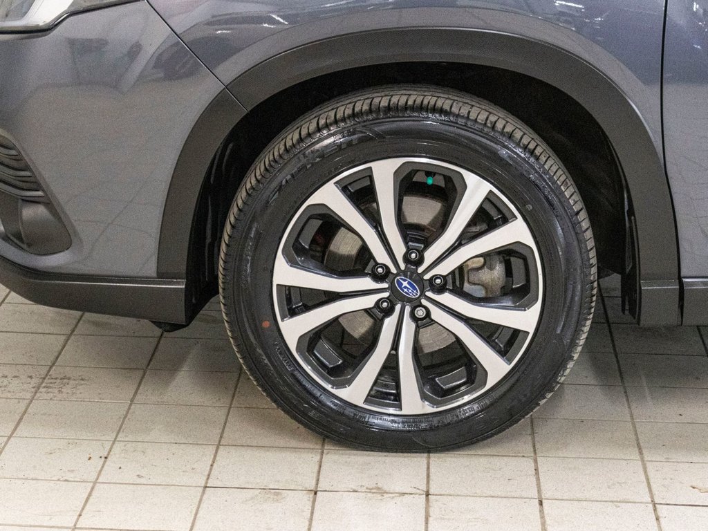 2023 Subaru Forester LIMITED, CUIR, TOIT, CARPLAY, HARMAN KARDON, CAM in Charlemagne, Quebec - 37 - w1024h768px