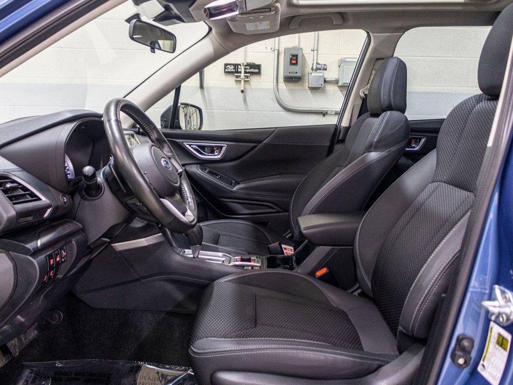 Subaru Forester TOURING, TOIT, CARPLAY, BANCS CHAUFF, EYESIGHT,CAM 2023 à Charlemagne, Québec - 23 - w1024h768px