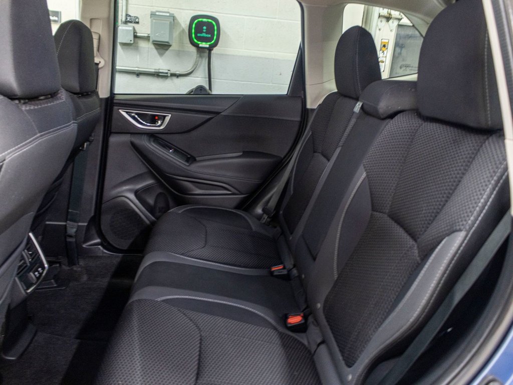 Subaru Forester TOURING, TOIT, CARPLAY, BANCS CHAUFF, EYESIGHT,CAM 2023 à Charlemagne, Québec - 29 - w1024h768px