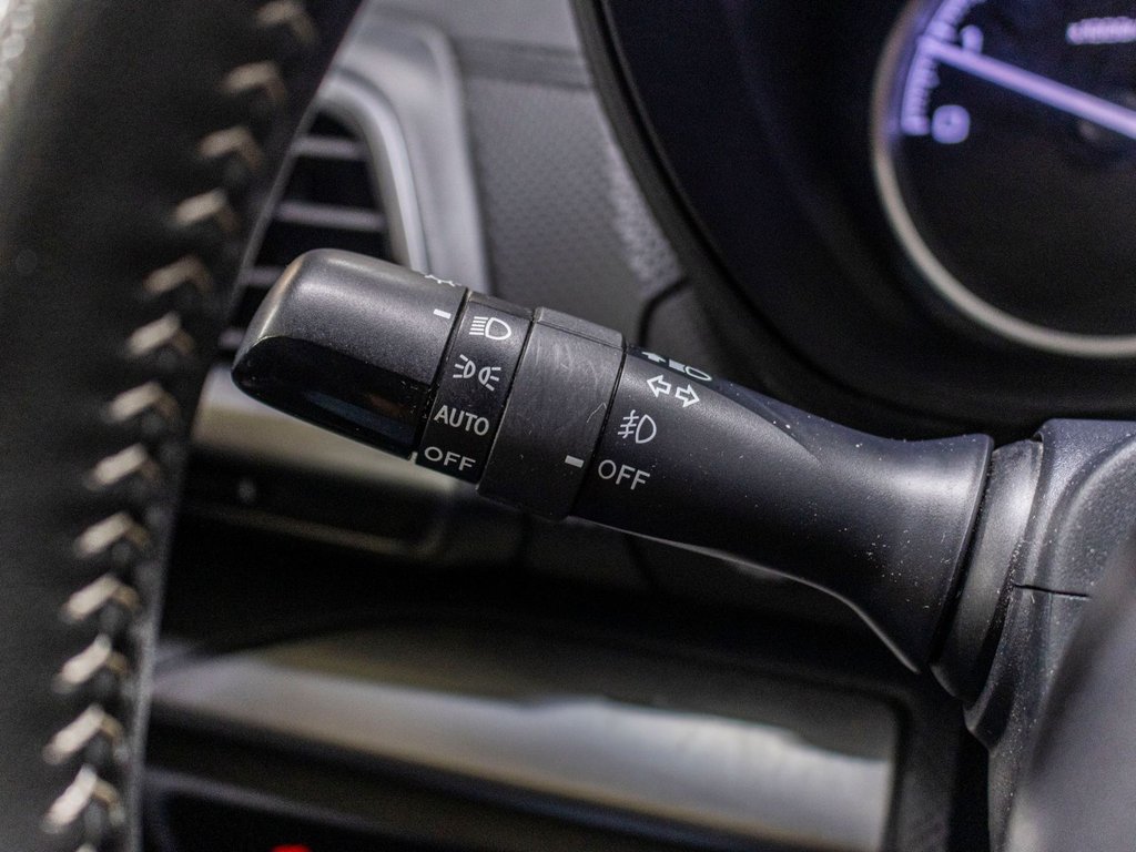 Subaru Forester TOURING, TOIT, CARPLAY, BANCS CHAUFF, EYESIGHT,CAM 2023 à Charlemagne, Québec - 18 - w1024h768px