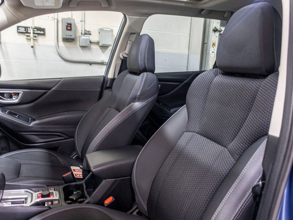 Subaru Forester TOURING, TOIT, CARPLAY, BANCS CHAUFF, EYESIGHT,CAM 2023 à Charlemagne, Québec - 25 - w1024h768px