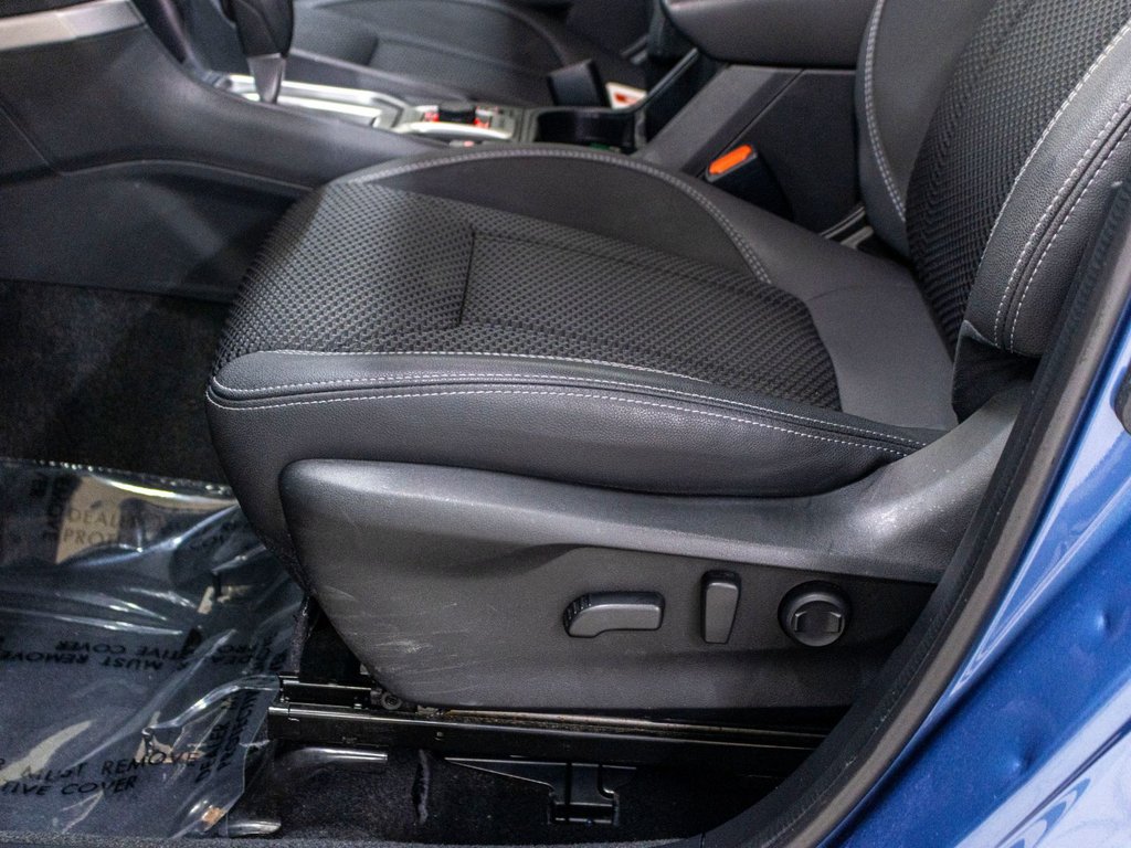 Subaru Forester TOURING, TOIT, CARPLAY, BANCS CHAUFF, EYESIGHT,CAM 2023 à Charlemagne, Québec - 24 - w1024h768px