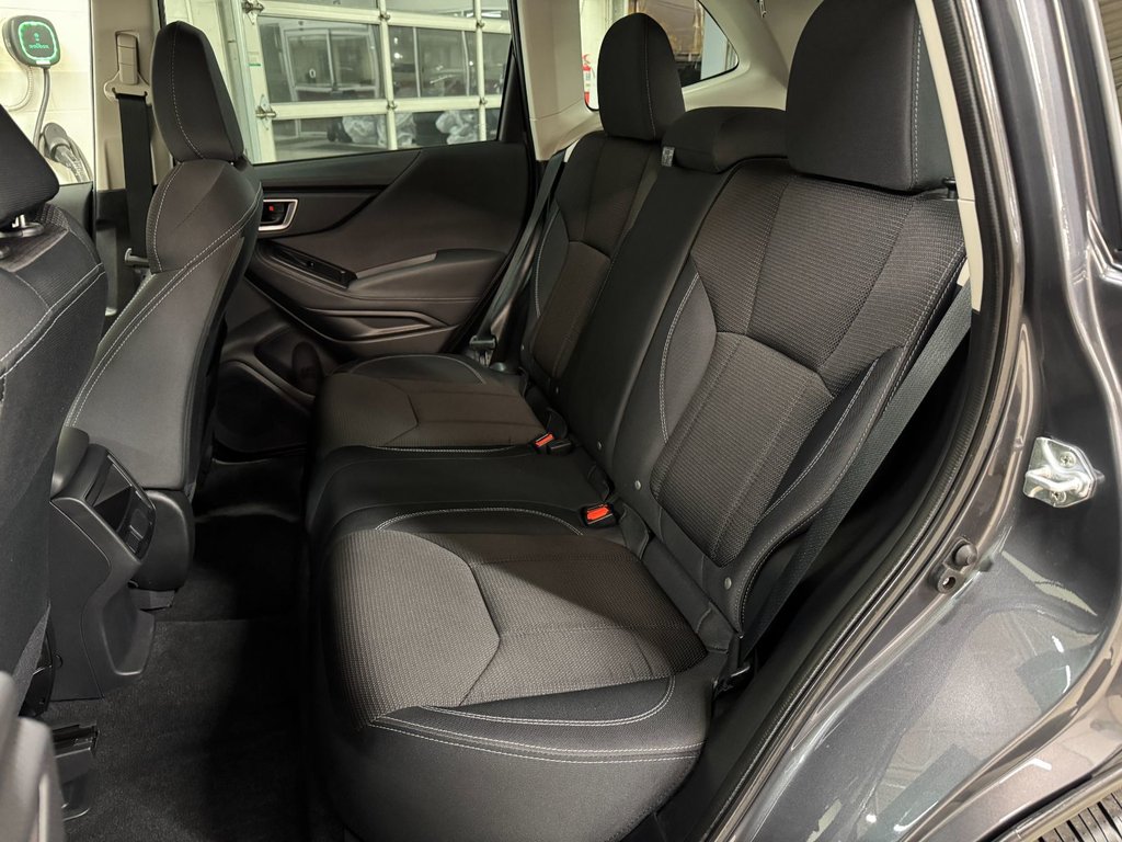 Subaru Forester 2.5i, EYESIGHT, CARPLAY, BANCS CHAUFF, BAS KM, CAM 2024 à Charlemagne, Québec - 11 - w1024h768px