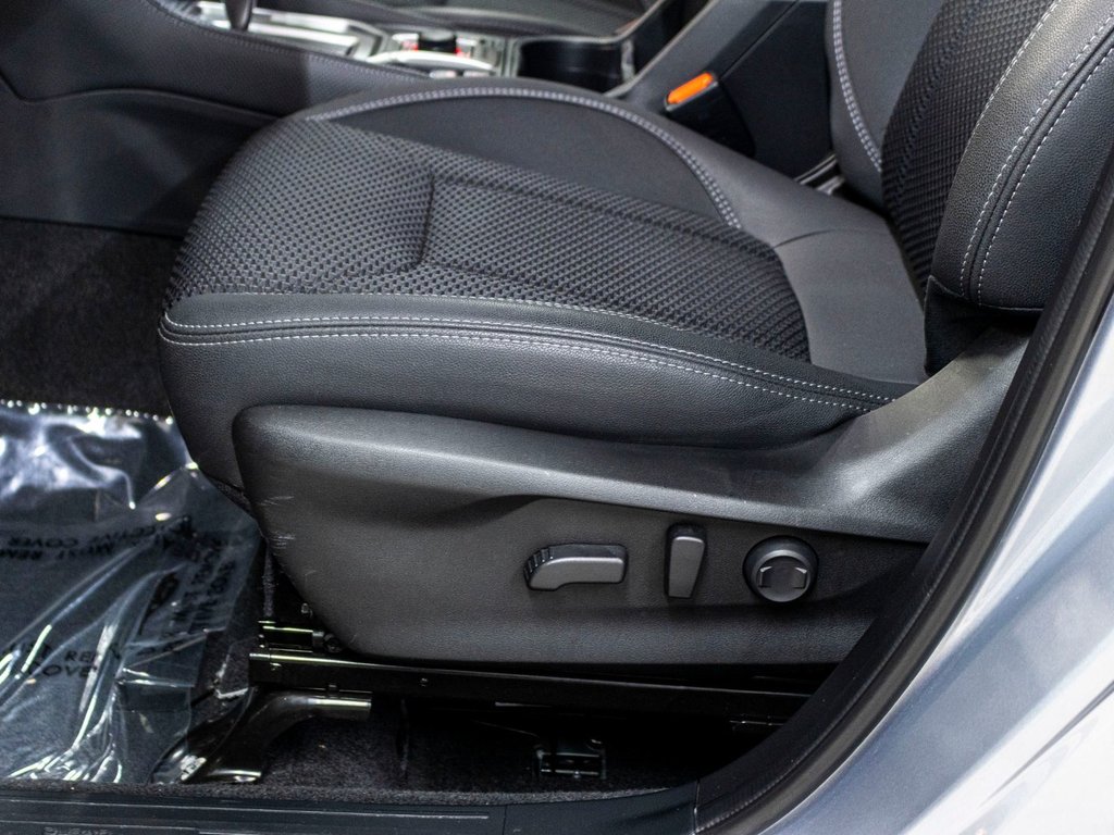 Subaru Forester TOURING, TOIT, CARPLAY, BANCS CHAUFF, EYESIGHT,CAM 2024 à Charlemagne, Québec - 25 - w1024h768px