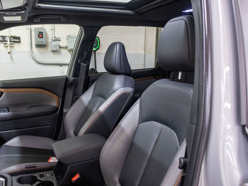 Subaru Forester SPORT, TOIT, EYESIGHT, CARPLAY, BANCS CHAUFF, CAM 2025 à Saint-Jérôme, Québec - 23 - w1024h768px