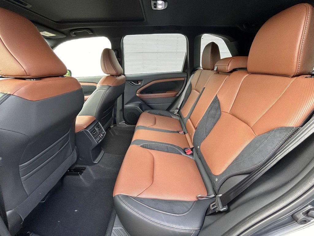 Subaru Forester Premier 2026 à Charlemagne, Québec - 6 - w1024h768px
