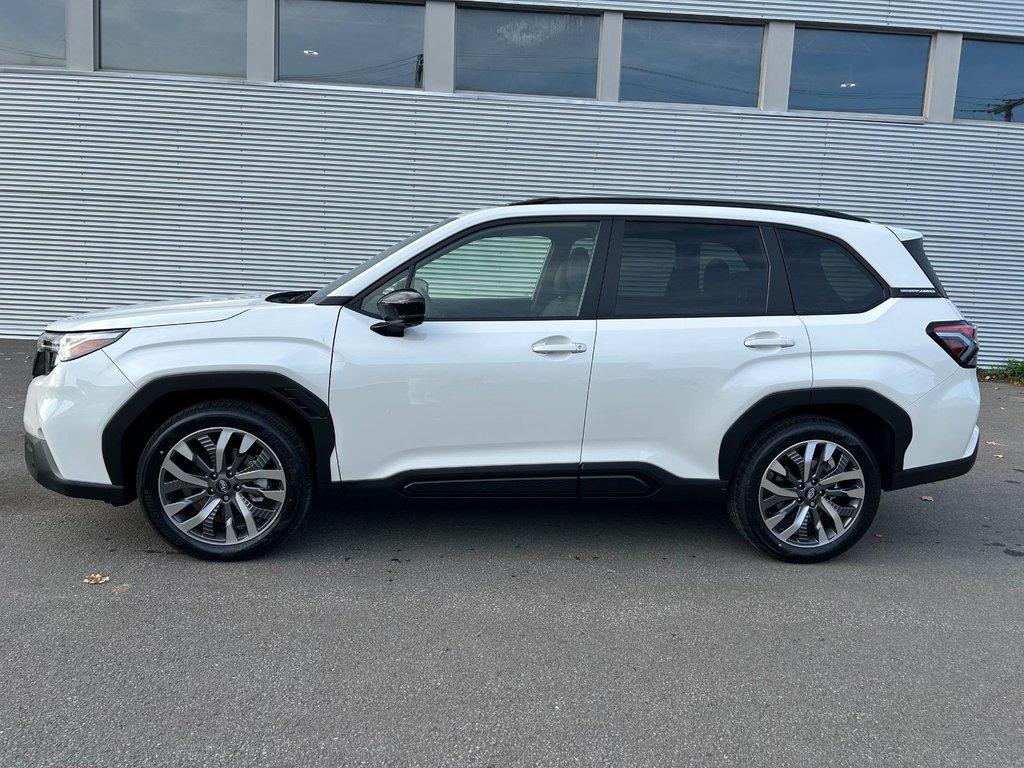 Subaru Forester Premier 2026 à Charlemagne, Québec - 2 - w1024h768px