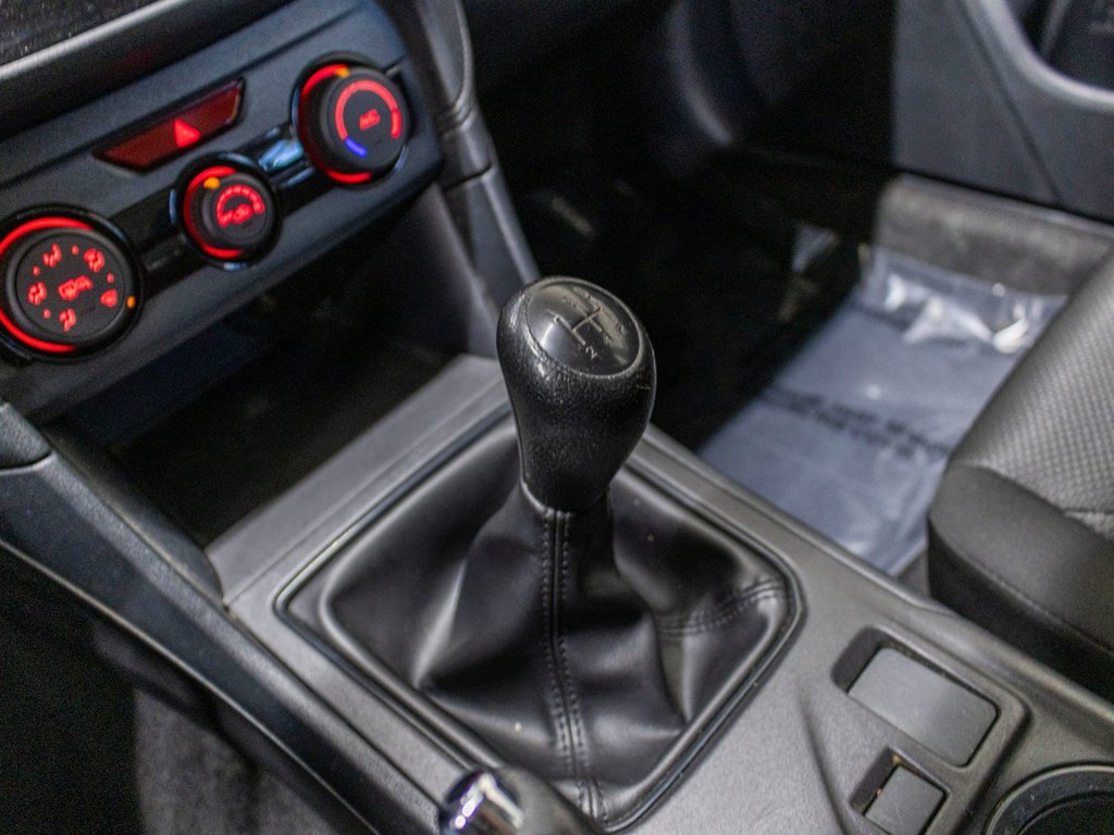 2019 Subaru IMPREZA 5P COMMODITÉ CONVENIENCE, MANUELLE, CARPLAY, CAMERA RECUL in Saint-Jérôme, Quebec - 14 - w1024h768px