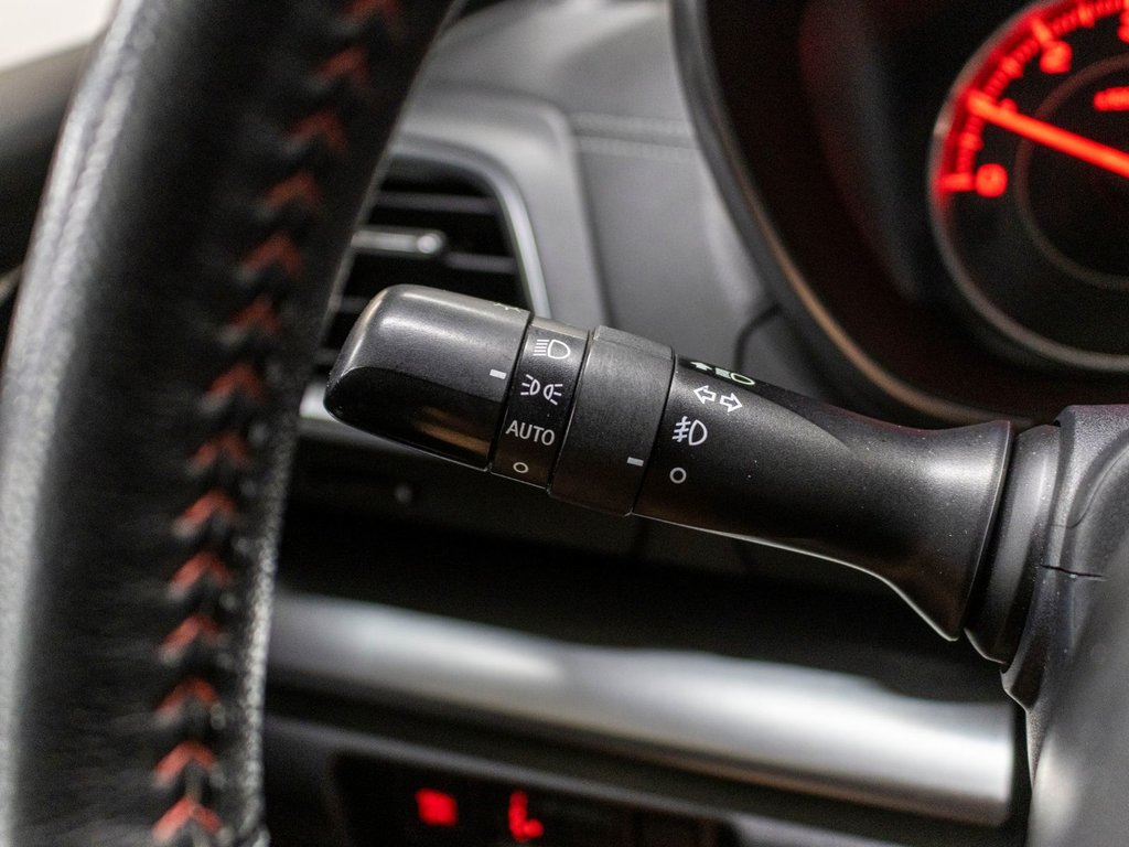 2017 Subaru IMPREZA SPORT-TECH SPORT-TECH, CUIR, TOIT, CARPLAY, BANCS CHAUFF, CAM in Saint-Jérôme, Quebec - 19 - w1024h768px