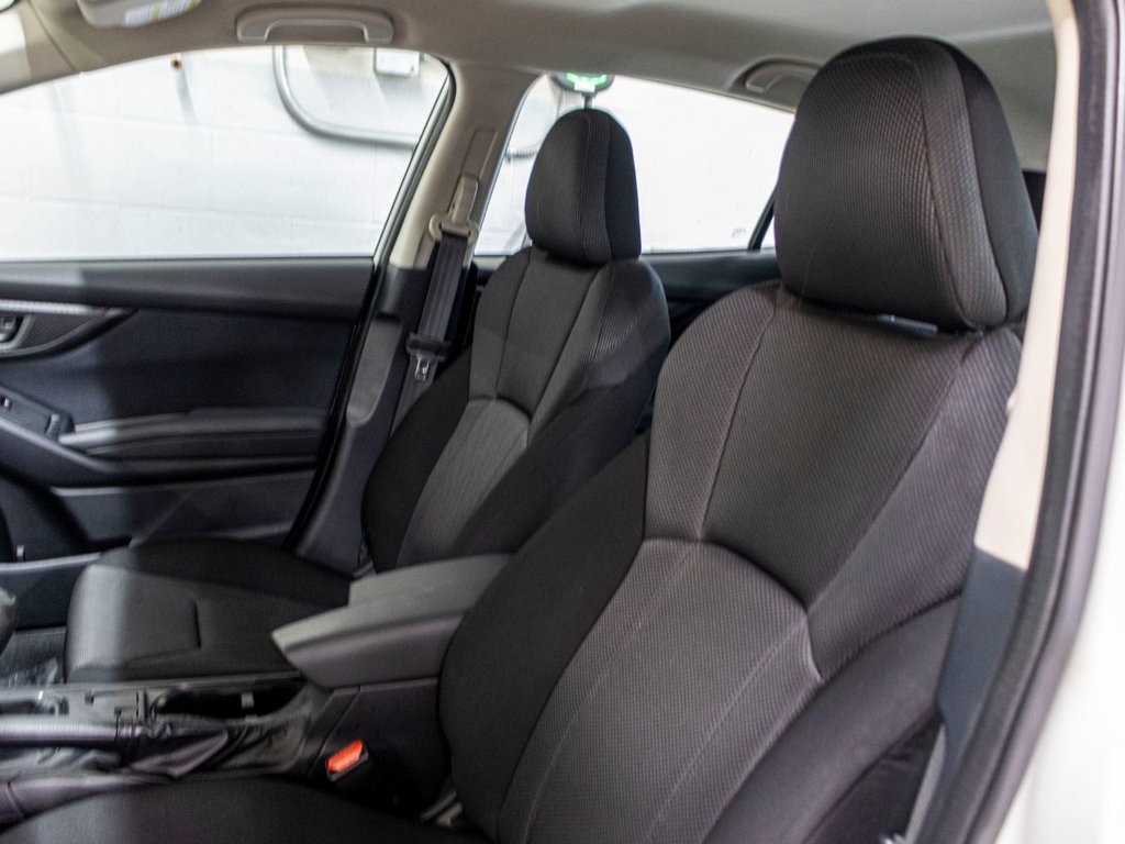 Subaru IMPREZA 5P COMMODITÉ CONVENIENCE, MANUELLE, CARPLAY, CAMERA REC, BAS KM 2017 à Saint-Jérôme, Québec - 24 - w1024h768px