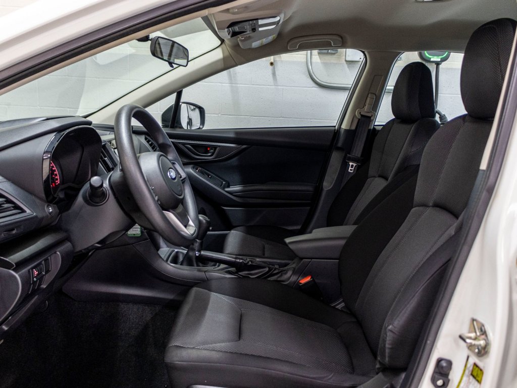 Subaru IMPREZA 5P COMMODITÉ CONVENIENCE, MANUELLE, CARPLAY, CAMERA REC, BAS KM 2017 à Saint-Jérôme, Québec - 22 - w1024h768px