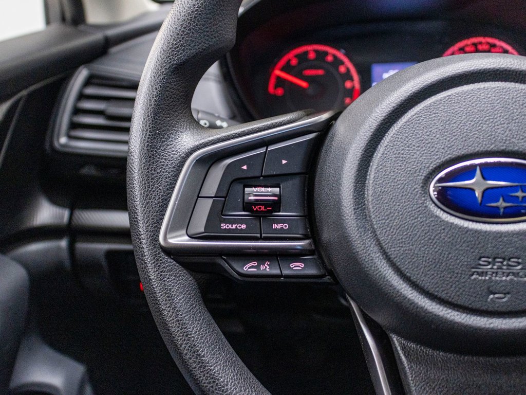 Subaru IMPREZA 5P COMMODITÉ CONVENIENCE, MANUELLE, CARPLAY, CAMERA REC, BAS KM 2017 à Saint-Jérôme, Québec - 10 - w1024h768px