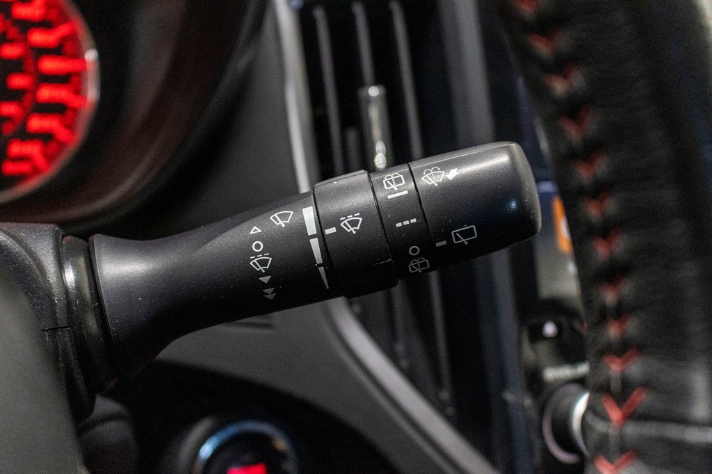 Subaru Impreza SPORT-TECH, EYESIGHT, CUIR, CARPLAY, NAV, TOIT,CAM 2018 à Charlemagne, Québec - 17 - w1024h768px