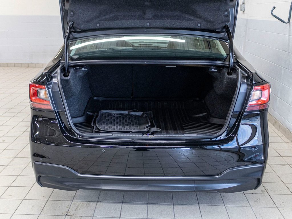 Subaru LEGACY LIMITED LIMITED, CUIR, TOIT, CARPLAY, HARMAN KARDON, CAM 2023 à Saint-Jérôme, Québec - 30 - w1024h768px